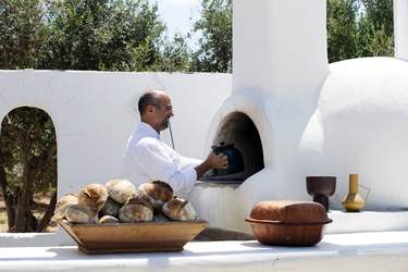 Silversea S.A.L.T. Experiences Greece Paros Bread ©Silversea Cruises Ltd.jpg